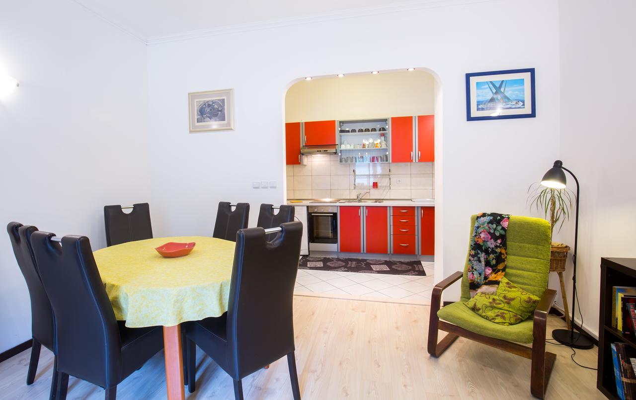Cro Jet Set Apartments Сплит Екстериор снимка