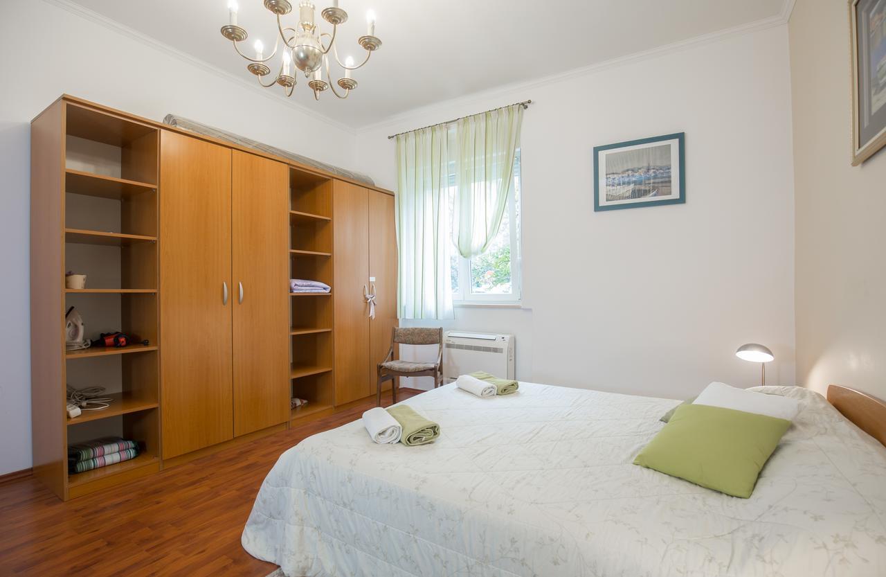 Cro Jet Set Apartments Сплит Екстериор снимка
