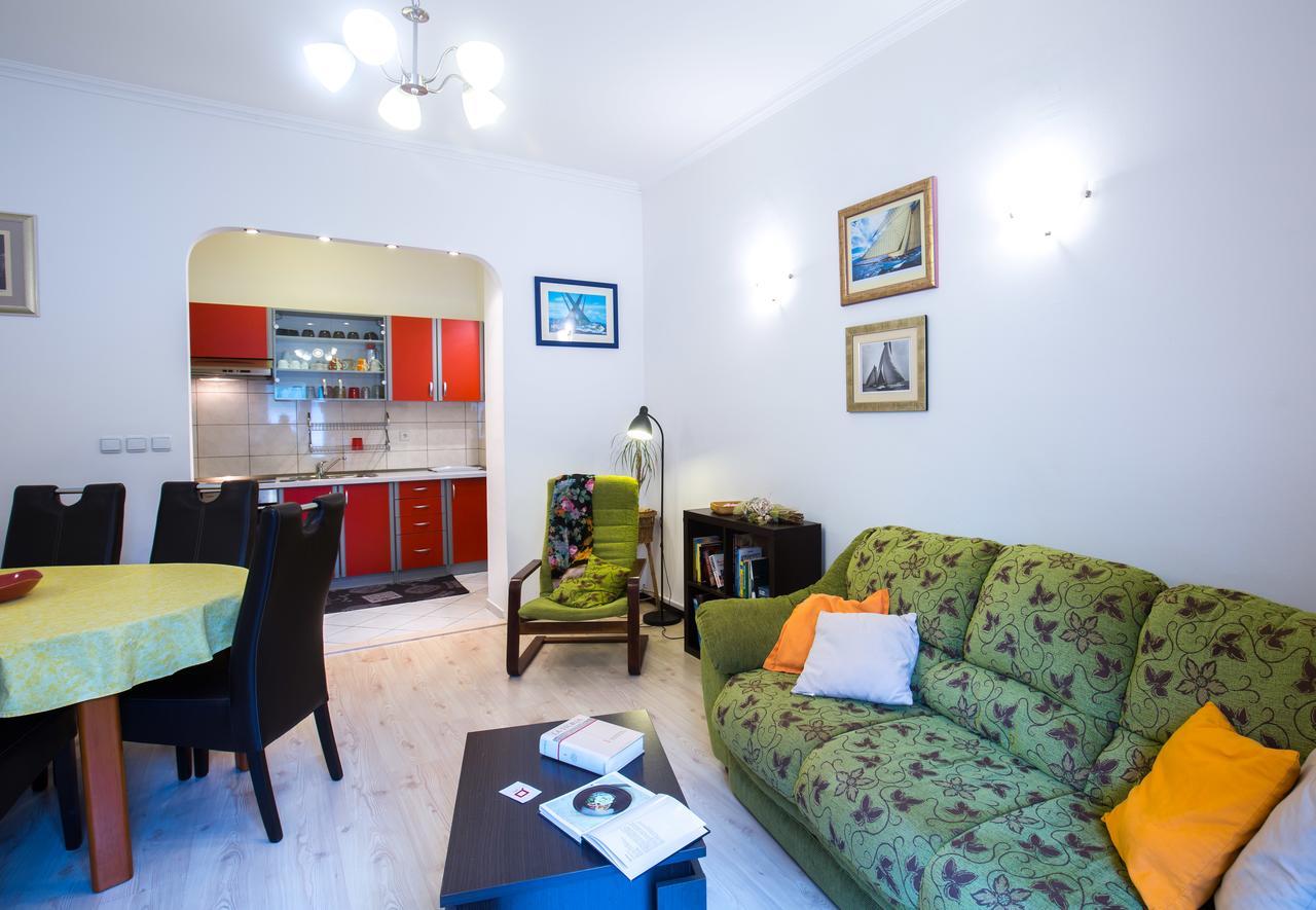 Cro Jet Set Apartments Сплит Екстериор снимка