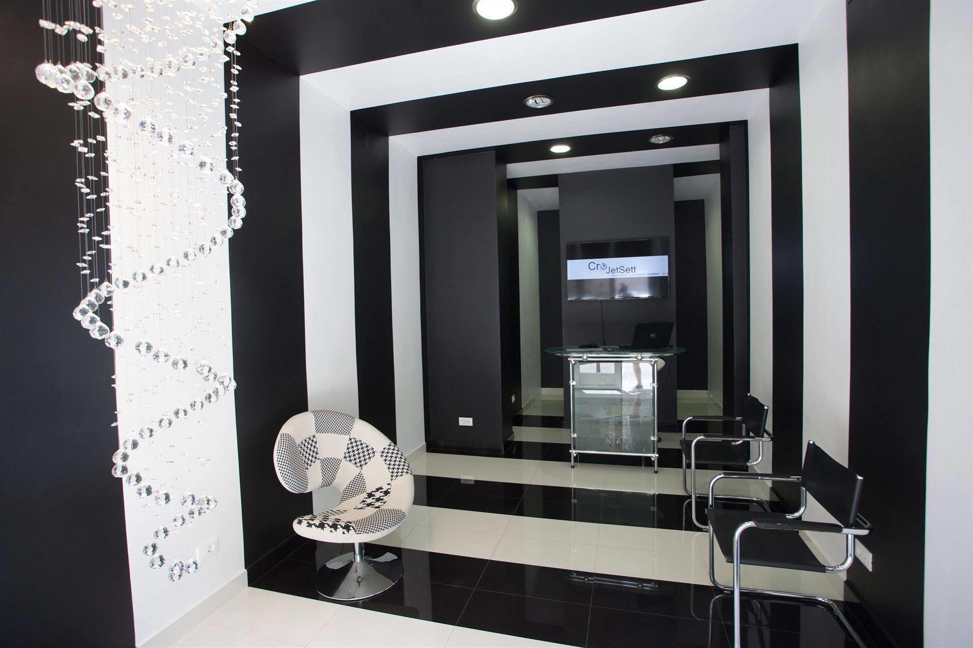 Cro Jet Set Apartments Сплит Екстериор снимка