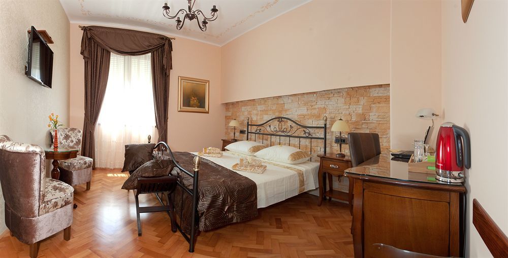 Cro Jet Set Apartments Сплит Екстериор снимка
